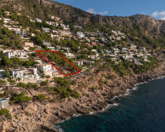 Baugrundstück inkl. Projektierung direkt am Meer in der Cala Llamp