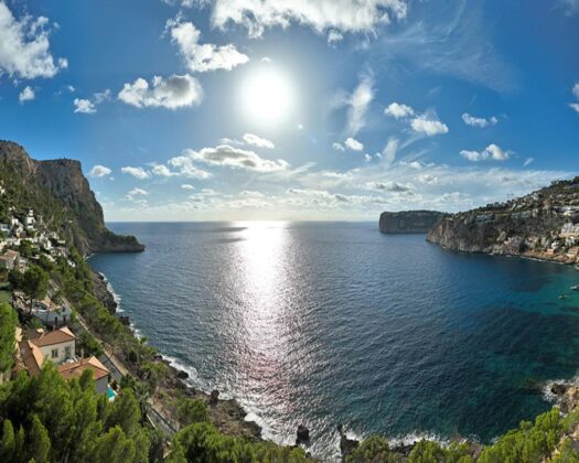 Baugrundstück inkl. Projektierung direkt am Meer in der Cala Llamp